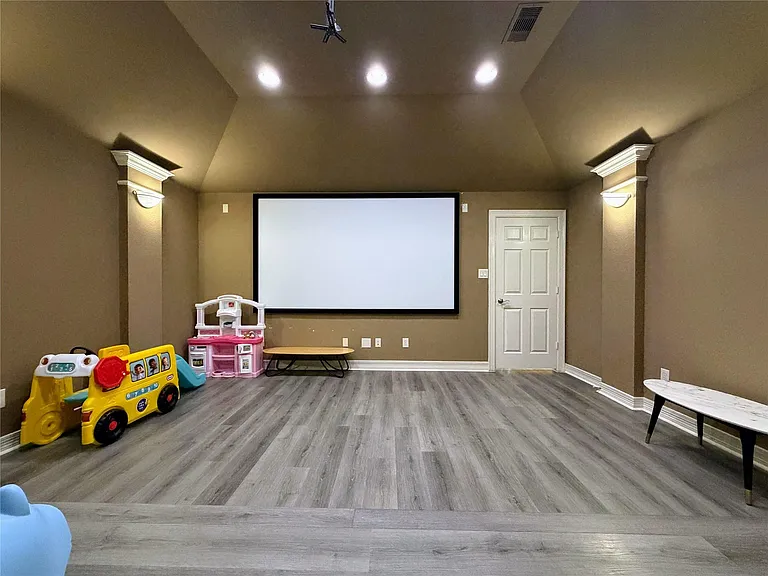 4702 Payton Chase Ln — Photo 33