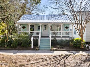 310 E Nash St, Southport, NC 28461