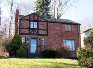 460 Serpentine Dr, Pittsburgh, PA 15243