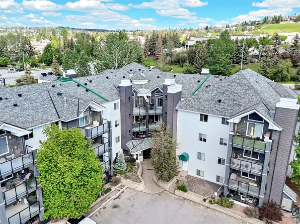 10 S Sierra Morena Mews SW #114, Calgary, AB T3H 3K5