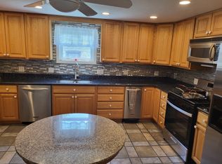 923 W Boylston St #2, Worcester, MA 01606