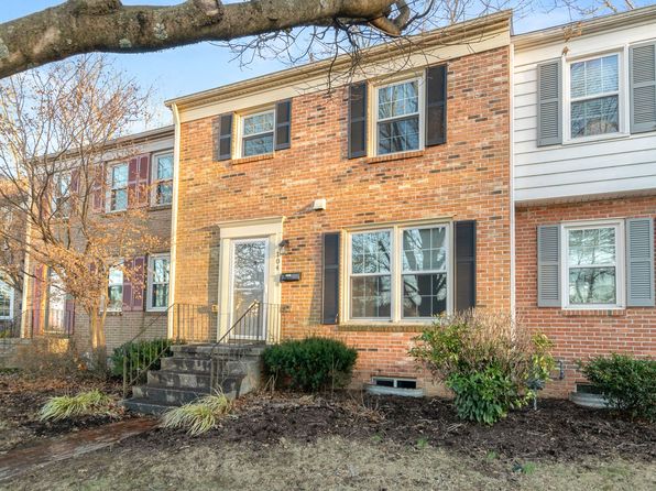 104 Nottingham Ct