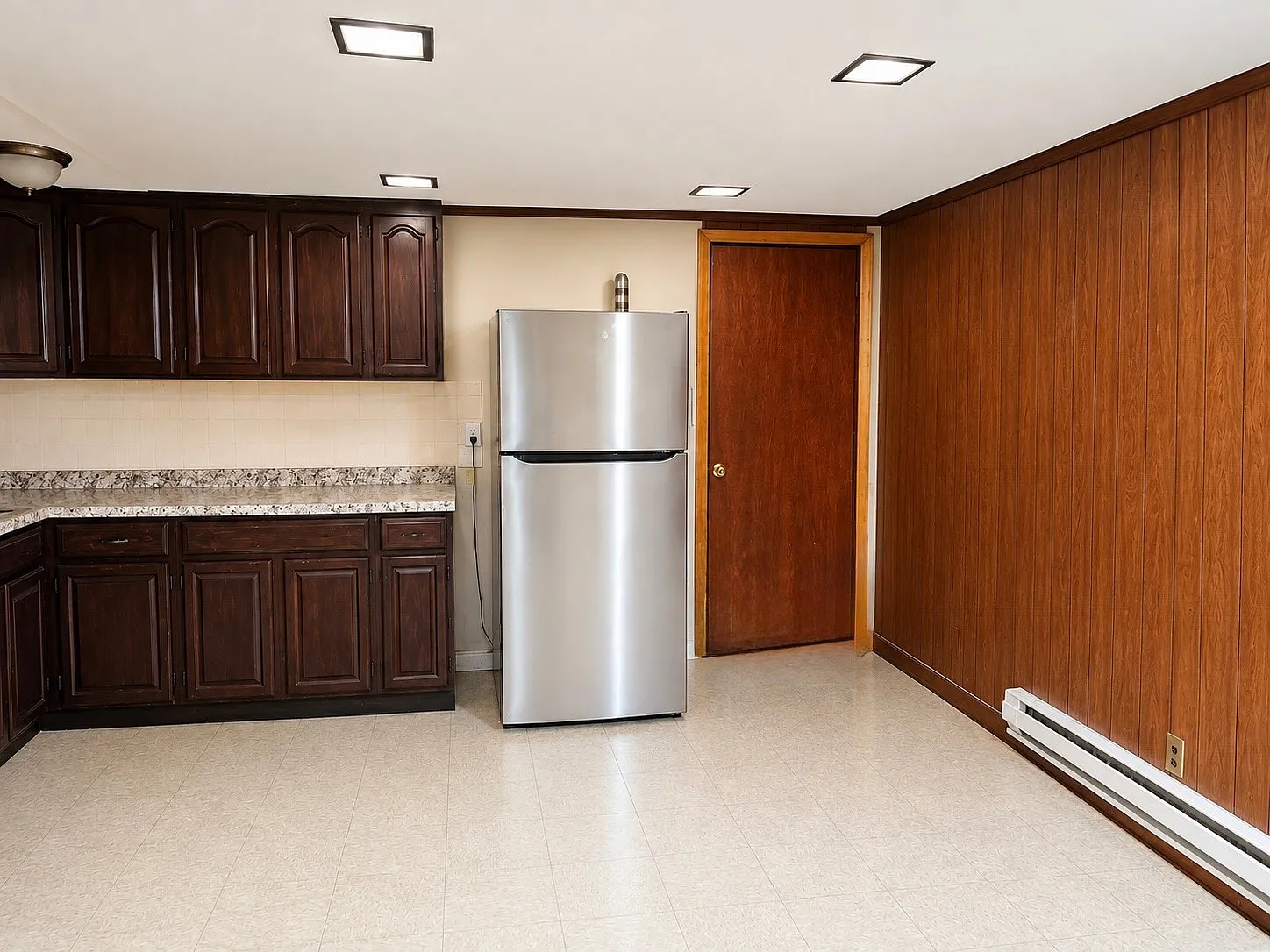 2 bed, 1.0 bath, $2,760 — Photo 3