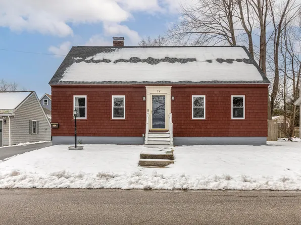 19 Weymouth Street, Saco, ME 04072