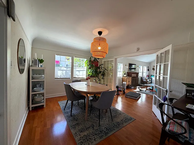 Edenhurst Ave. 3730 -Rentals — Photo 9