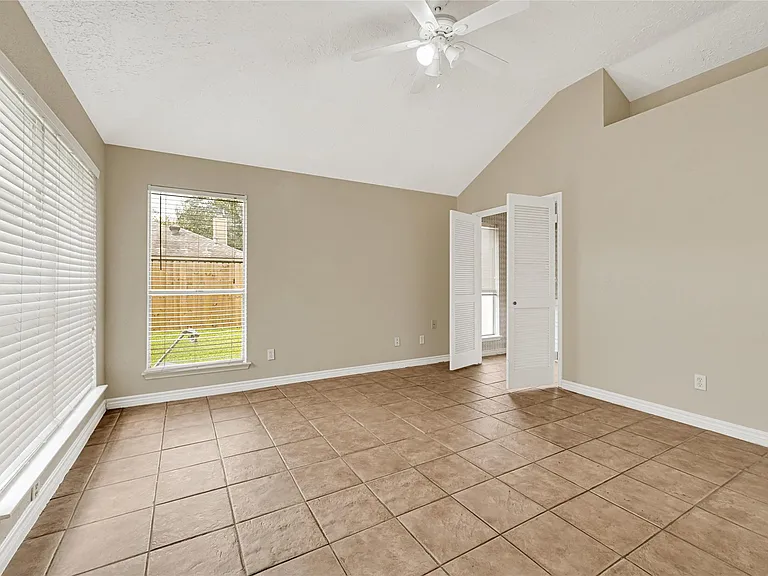 12322 Meadow Ridge Dr — Photo 17
