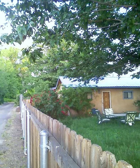 1832 Meadowview Dr NW — Photo 3