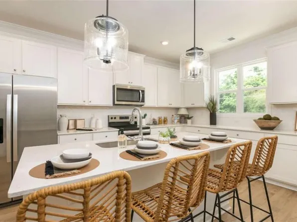 6221 Honeybell Aly, Mableton, GA 30127