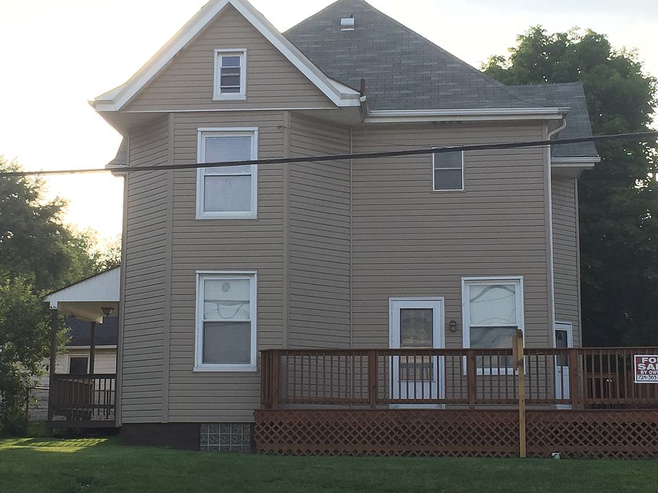 1st image of 501 S 4th St