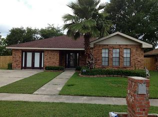 15 Pampas Dr, La Place, LA 70068