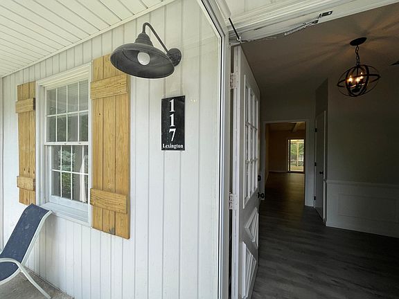 2nd image of 117 Lexington Blvd