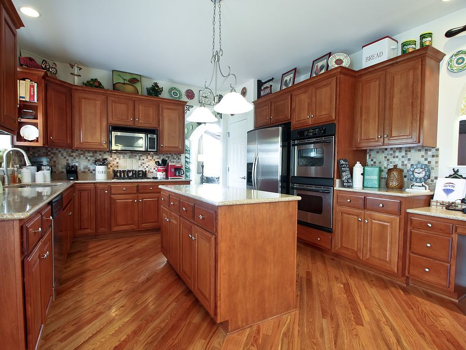 1st image of 21365 S Redwood Ln
