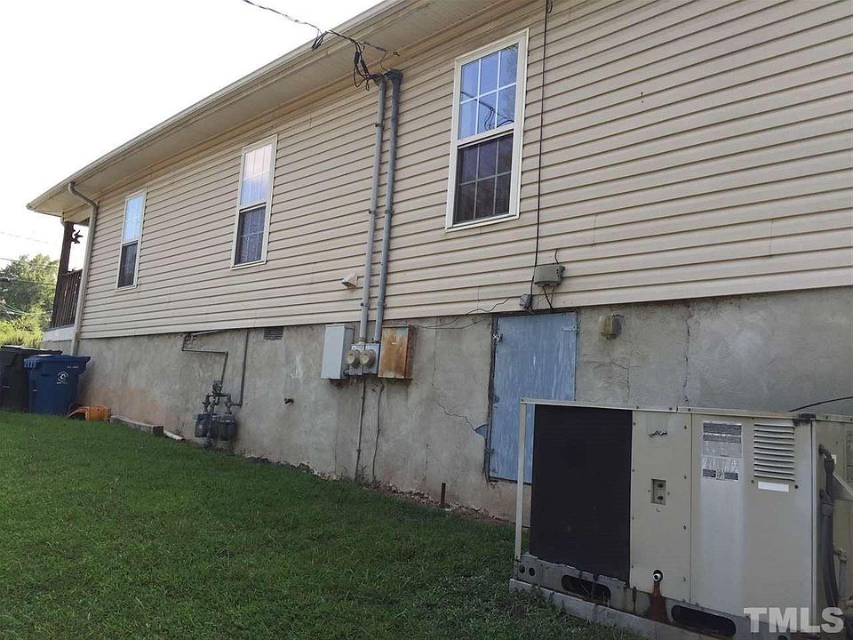 2nd image of 400 Macon St