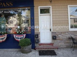 163 Main St APT B, Deep River, CT 06417