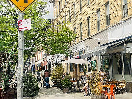 Rented by Aventana | media 22