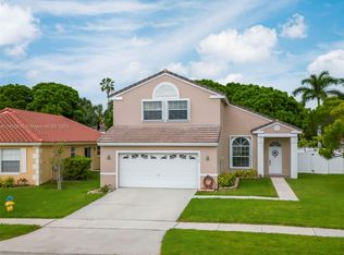 18140 NW 18th St, Pembroke Pines, FL 33029