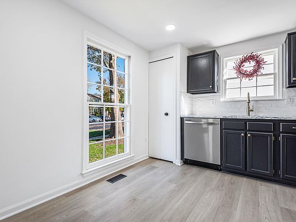5th image of 14510 Black Horse Ct