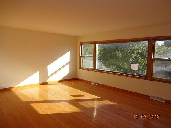 2nd image of 6414 N Spaulding Ave