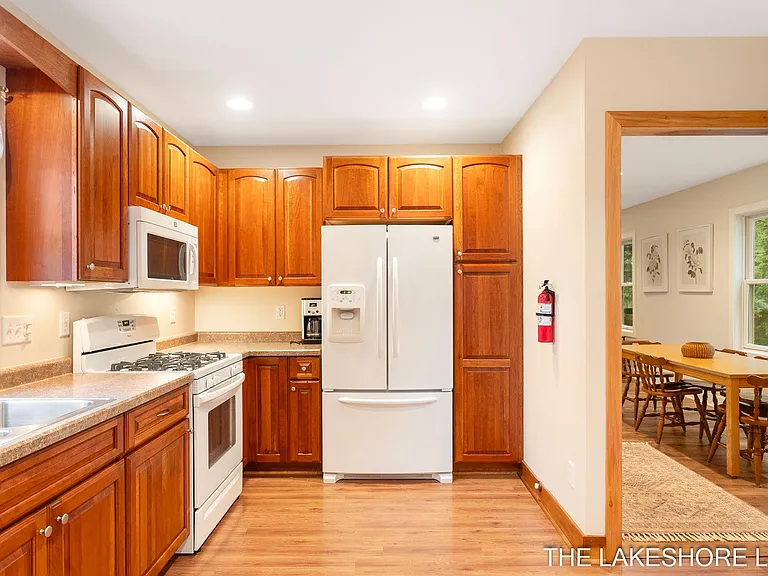 2341 Fern Walk — Photo 21