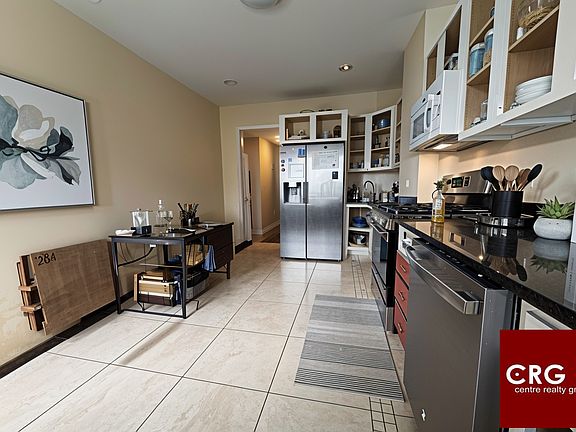 2nd image of 191 Boylston St APT 3A