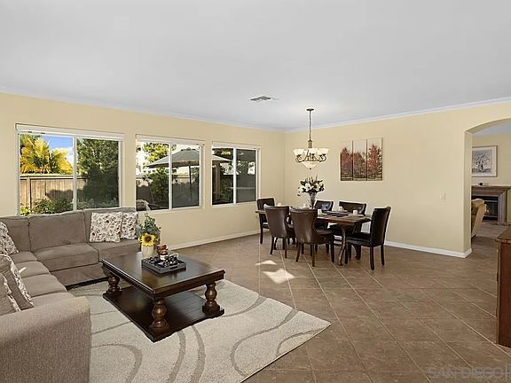 4th image of 7270 Primrose Ln