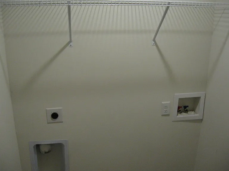 Washer/dryer hookup in the washroom