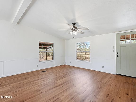 4th image of 16140 N Elkins Rd