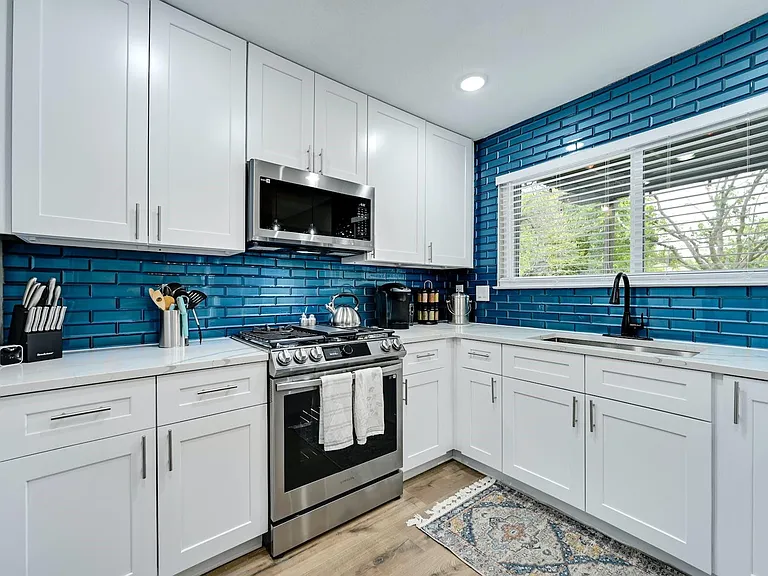 1807 Krizan Ave — Photo 10