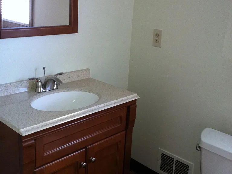 304 Central Ave #7 — Photo 4