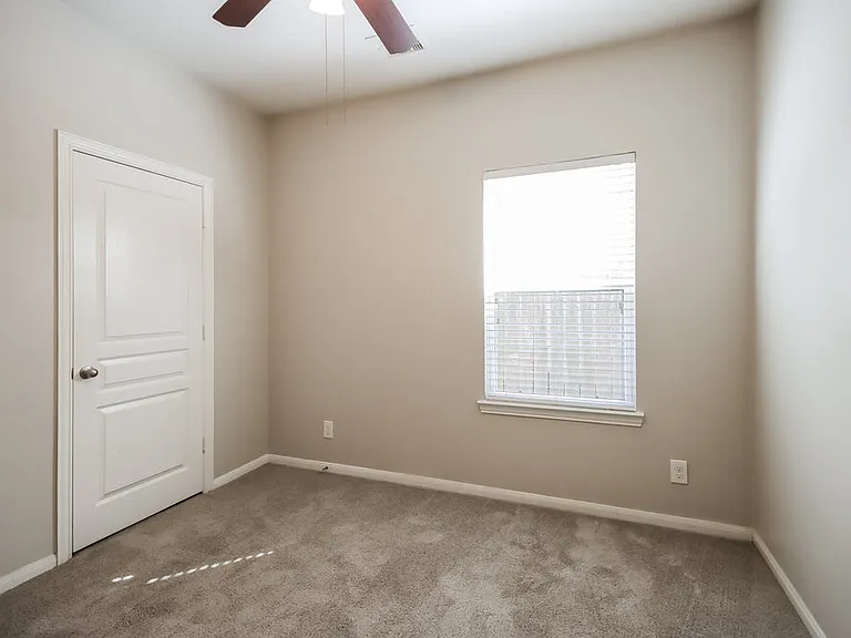 138 Pequin Rd — Photo 14
