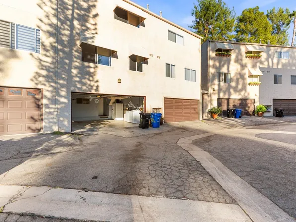 8036 Via Pompeii, Burbank, CA 91504