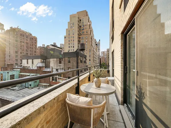 240 W 73rd St, New York, NY