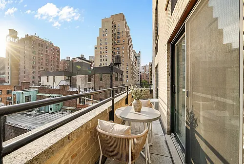 240 W 73rd St Photo 1