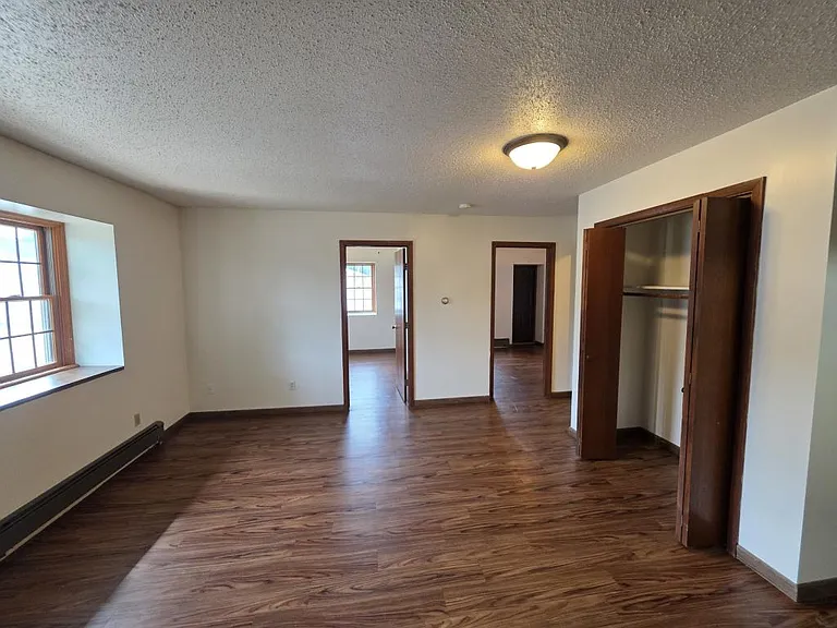 201 W South Railroad St #203 — Photo 6