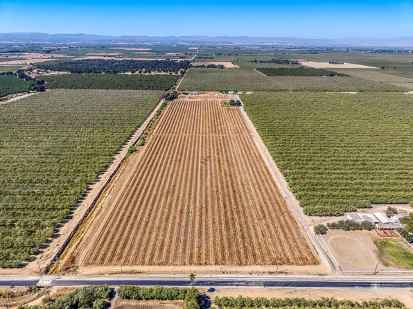 764 College City Road, Arbuckle, CA 95912