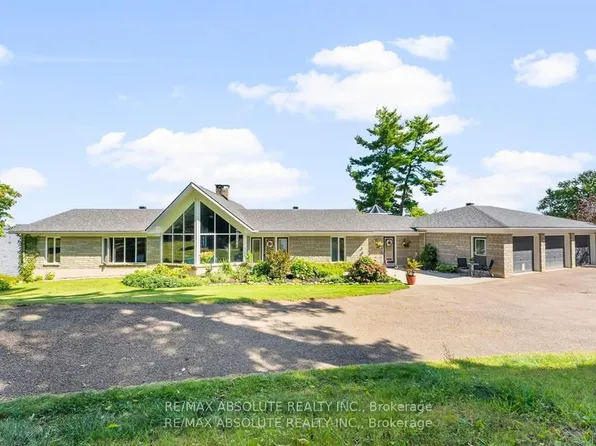 1724 River Rd, McNab/braeside, ON K0A 1G0