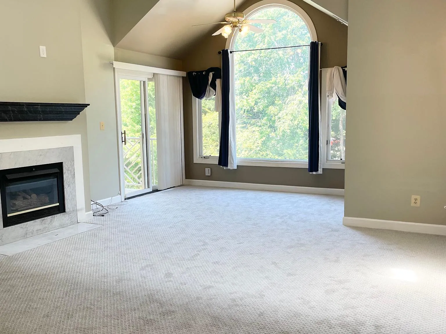 2 bed, 1580 sqft, $2,800 — Photo 2