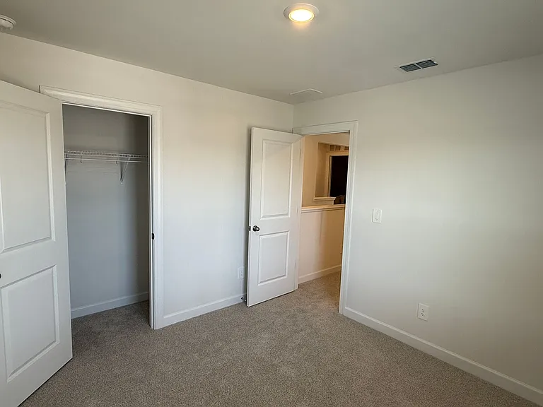 436 Luna Ln — Photo 16