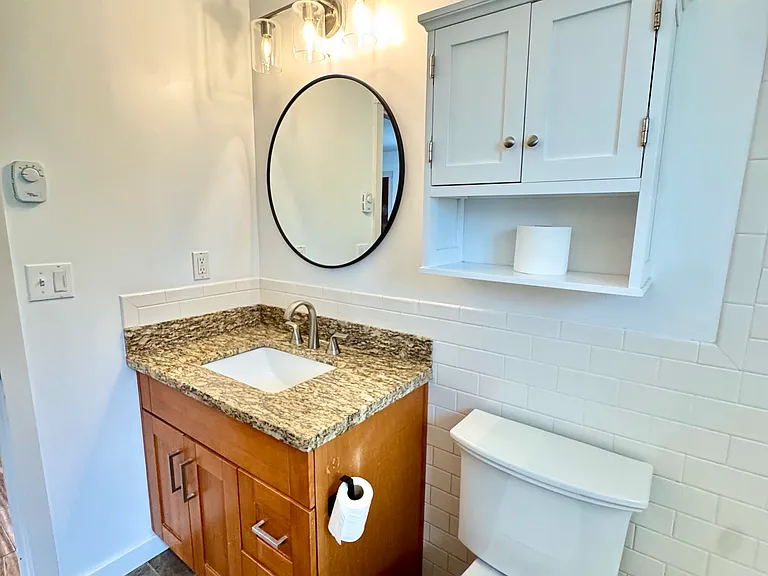 419 Cedar Ave S — Photo 10