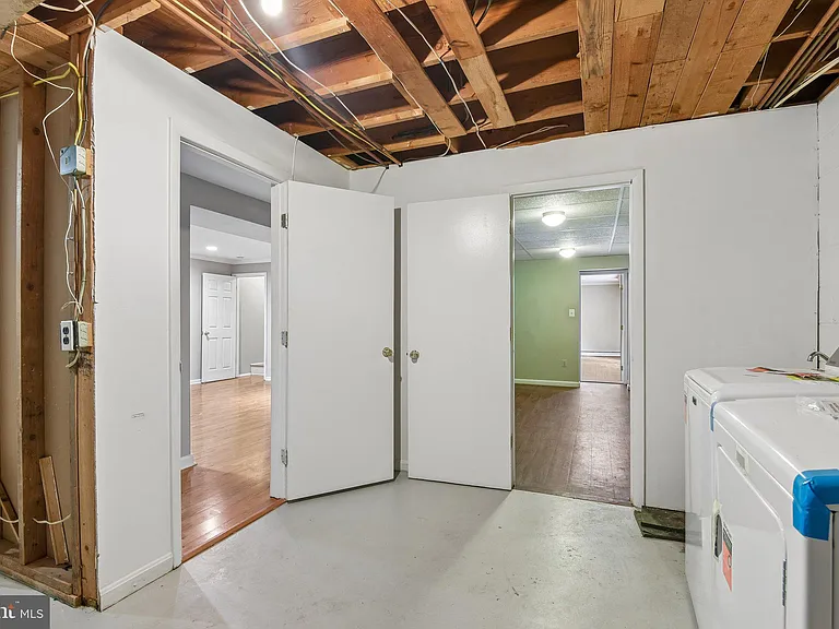 10206 Green Clover Ct — Photo 42