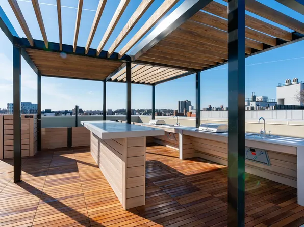 161 Lenox Road image 9 of 10