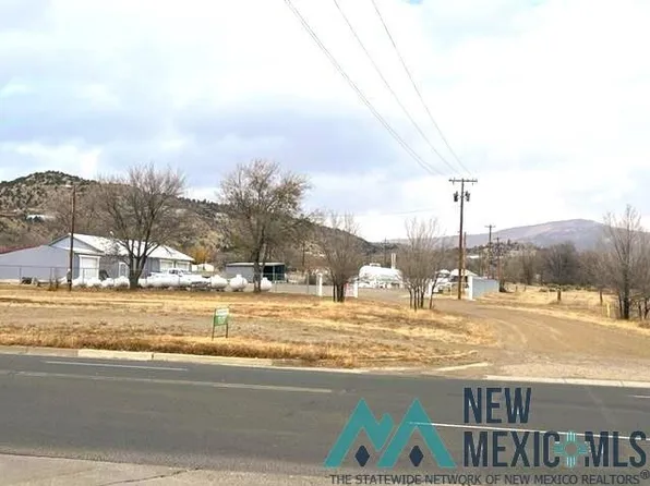 1234 Tiger Dr, Raton, NM 87740
