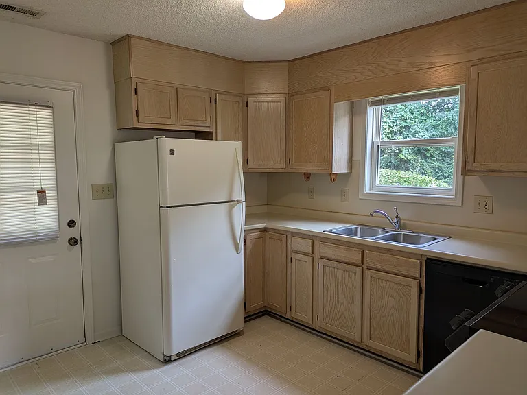113 Birdie Ct — Photo 16