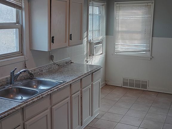 2nd image of 1474 E 77th St