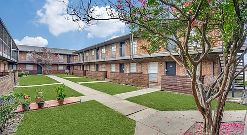 Highland Terrace Photo 1