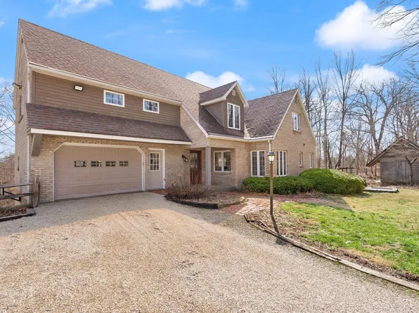 925 W Oakwood Ln, Paoli, IN 47454
