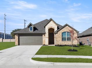 103 Whistling Duck Dr, Balch Springs, TX 75181