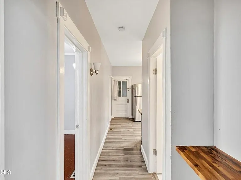 9 Kent St #1 — Photo 11