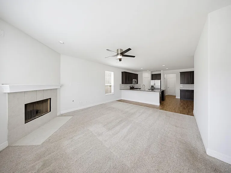 40615 Guillemont Ln — Photo 3