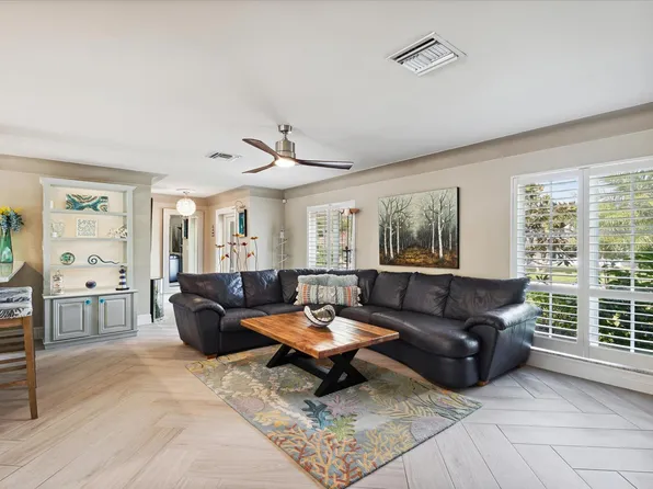 2900 NE 40th St, Lighthouse Pt, FL 33064